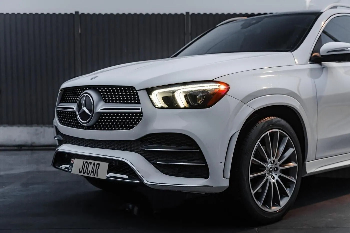 Mercedes-Benz GLE 350 d 4MATIC — 4