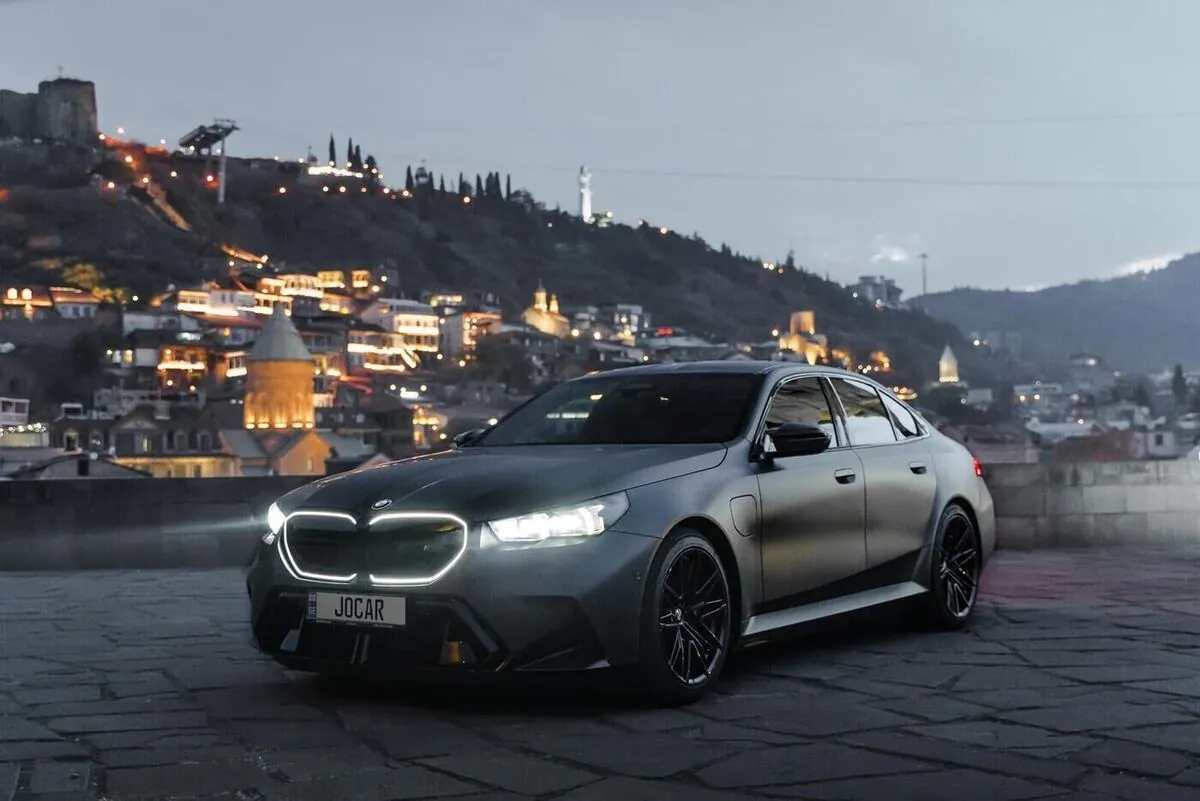 BMW M5 — Sedan