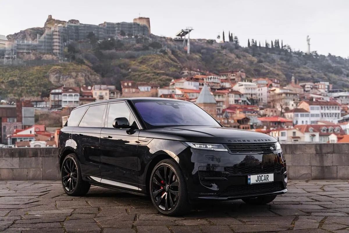 Land Rover Range Rover Sport — SUV